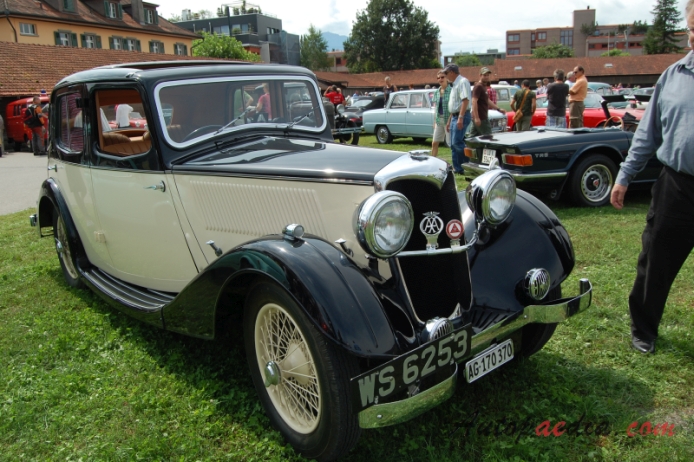 Riley pre-war unknown model (saloon 4d), right front view
