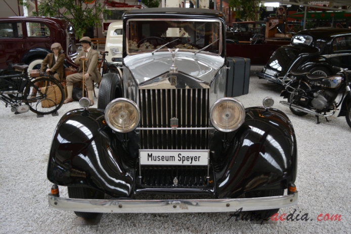 Rolls-Royce 20/25 1929-1936 (1930 sedanr 4d), przód