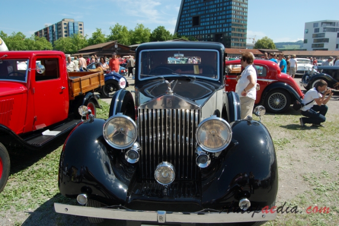 Rolls-Royce 25/30 1935-1938 (1935 saloon 4d), przód