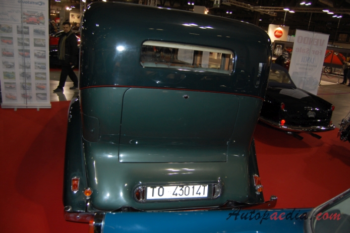 Rolls-Royce 25/30 1935-1938 (1936 Hooper saloon 4d), rear view