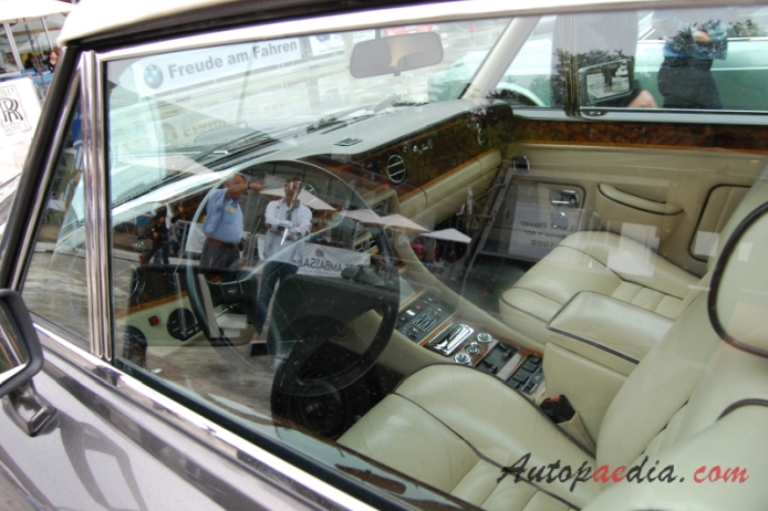 Rolls-Royce Corniche 1971-1996 (1990 Corniche III convertible 2d), interior