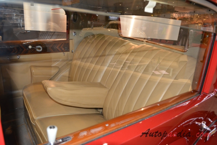 Rolls-Royce Phantom II 1929-1936 (1933 limousine 4d), interior