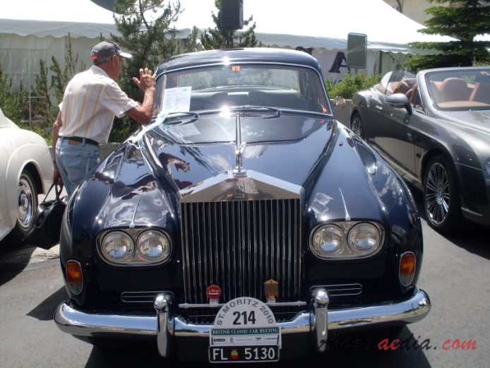 Rolls-Royce Silver Cloud III 1963-1966 (1965 James Young 4d saloon), przód