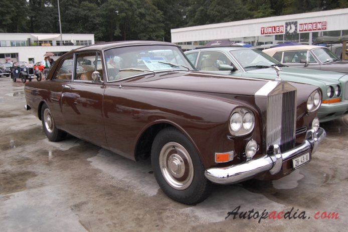 Rolls-Royce Silver Cloud III 1963-1966 (1965 Mulliner Park Ward Fixed Head Coupé), right front view