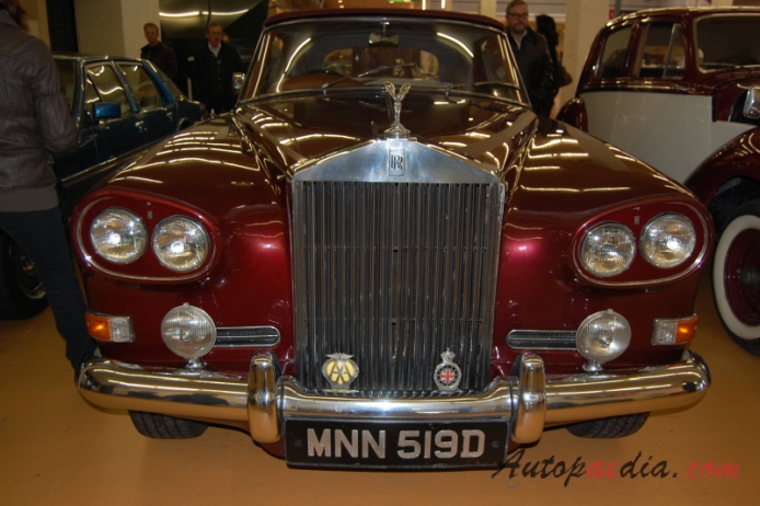 Rolls-Royce Silver Cloud III 1963-1966 (Mulliner Park Ward Drophead Coupé), front view