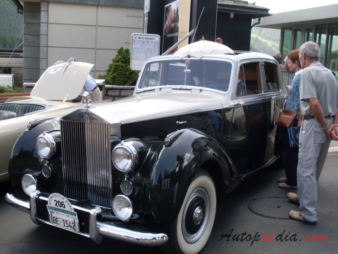 Rolls-Royce Silver Dawn 1949-1955 (1953), left front view