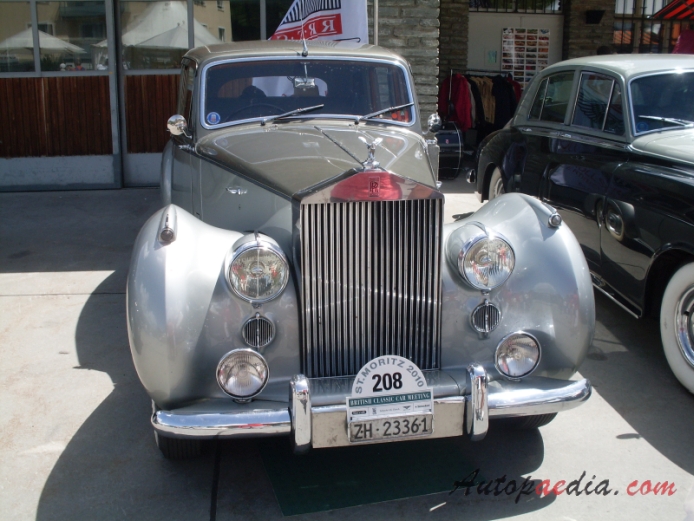 Rolls-Royce Silver Dawn 1949-1955 (1954), front view