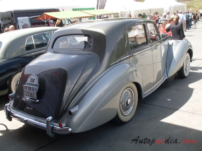 Rolls-Royce Silver Dawn 1949-1955 (1954), prawy tył