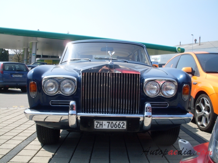 Rolls Royce Silver Shadow 1965-1980 (1965-1976 Silver Shadow I), front view