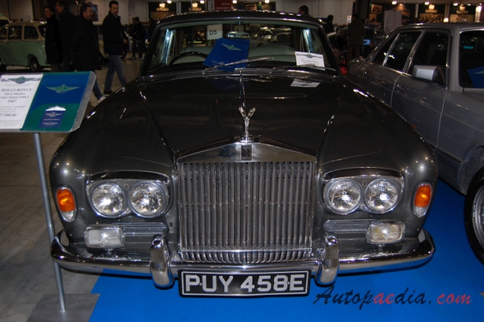 Rolls Royce Silver Shadow 1965-1980 (1967 Silver Shadow I saloon 2d), przód
