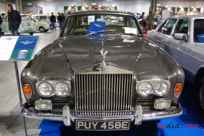 Rolls Royce Silver Shadow 1965-1980 (1967 Silver Shadow I saloon 2d), front view