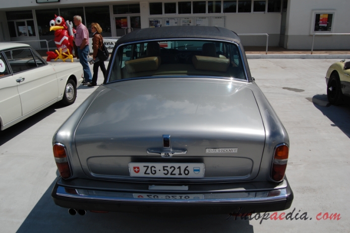 Rolls Royce Silver Shadow 1965-1980 (1977-1980 Silver Shadow II), rear view