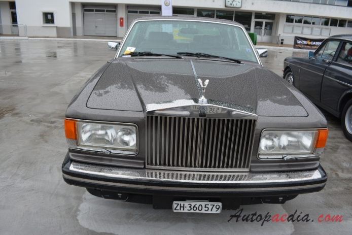 Rolls Royce Silver Spirit 1980-1998 (1980-1994), przód