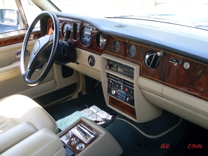 Rolls Royce Silver Spirit 1980-1998 (1990/Silver Spirit II), wnętrze