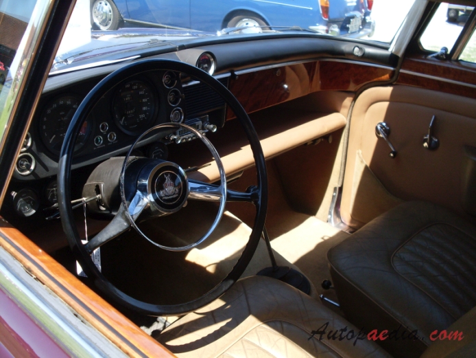 Rover P5 1958-1973 (1963 Mark II 3L 4d Coupé), interior