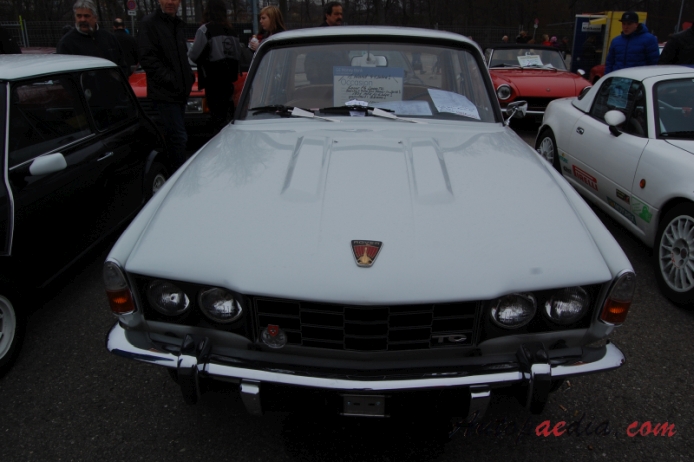 Rover P6 1963-1977 (1971 Series II 2000 TC), przód