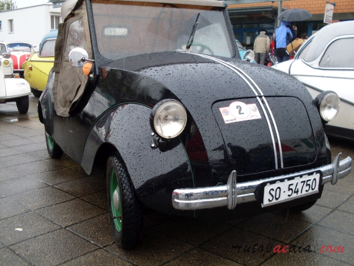 Rovin D2 1947-1948 (1948 microcar), prawy przód