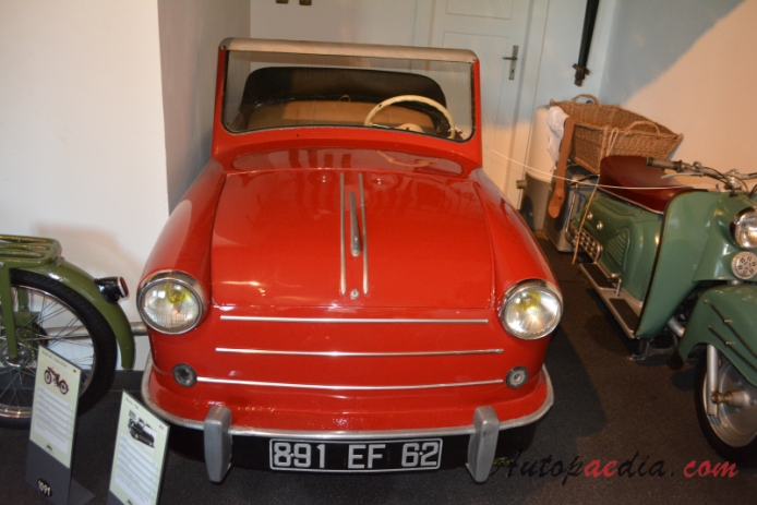 Rovin D4 1950-1953 (1952 462ccm microcar), front view