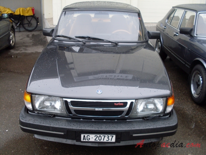 Saab 900 1. generacja 1978-1994 (1986-1991 Saab 900 Turbo sedan 2d), przód