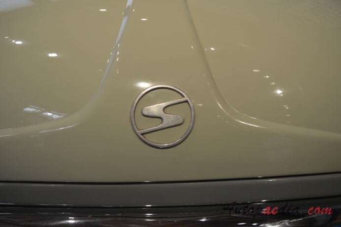 Sachsenring P 240 1954-1959 (1958 saloon 4d), front emblem  