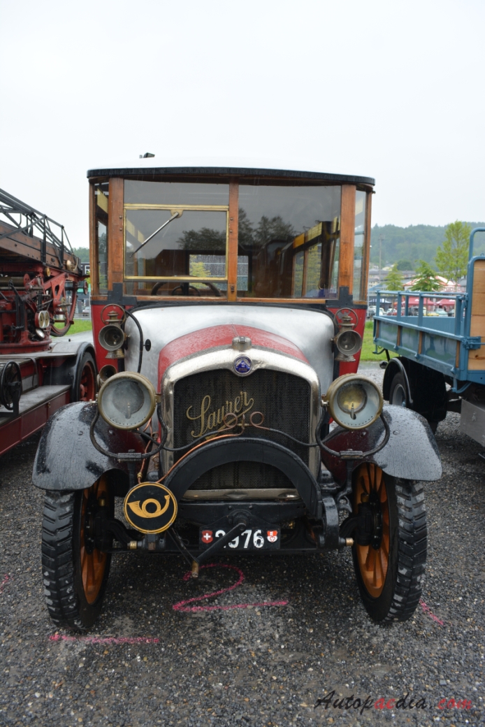 Saurer autobus Type A 1920-1933 (1921 Saurer 2A AC Dillier AG Sarnen omnibus), przód