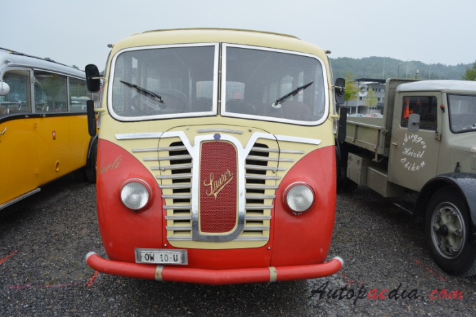 Saurer autobus Type C 1934-1965 (1938 Saurer 1C-H CR1D Rammseier und Jenzer Hochsitz-Omnibus Dillier AG Sarnen), przód