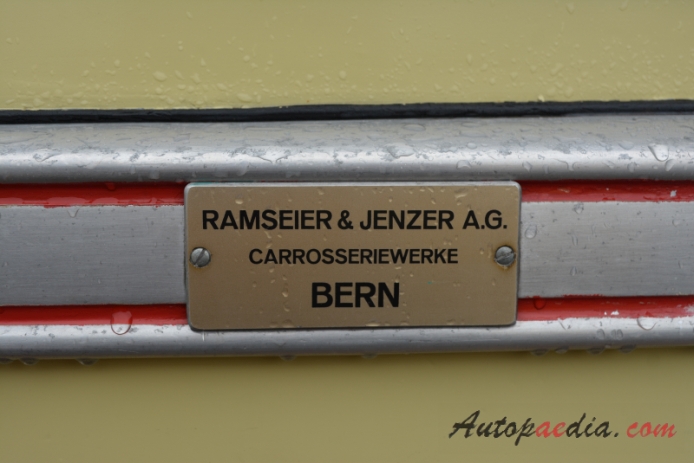 Saurer bus Type C 1934-1965 (1938 Saurer 1C-H CR1D Rammseier und Jenzer Hochsitz-Omnibus Dillier AG Sarnen), detail  
