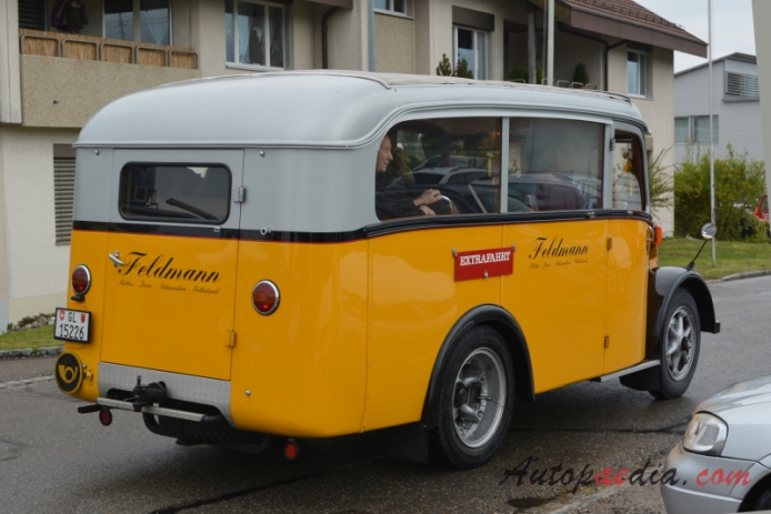Saurer bus Type C 1934-1965 (1939 Saurer LC2 CBD Faltdach Postauto Feldmann), right rear view