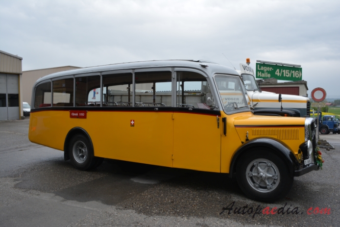 Saurer bus Type C 1934-1965 (1950 Saurer 2C CR1D Hänni Postauto), right side view