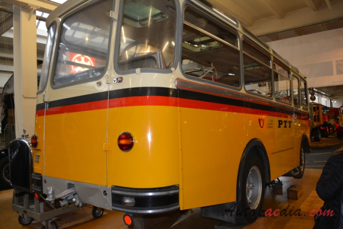 Saurer bus Type C 1934-1965 (1964 Saurer 2C-H SV2C K-H PTT Postauto), right rear view