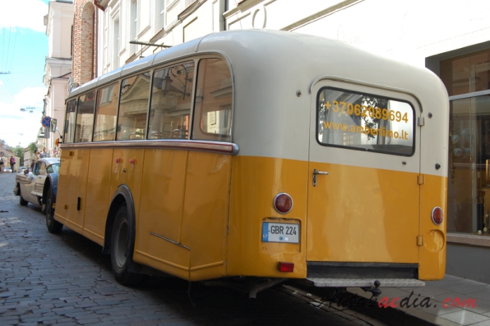 Saurer bus Type C 1934-1965 (Saurer L4C Alpenwagen III Postauto),  left rear view