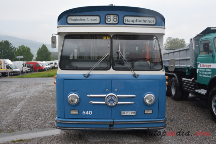 Saurer bus Type D 1959-1973 (1967 Saurer 5GUK-A DCUL 128 VBZ articulated bus), front view