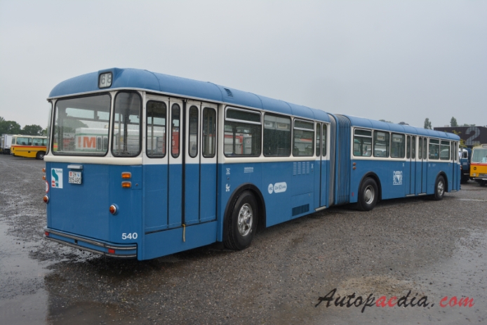Saurer bus Type D 1959-1973 (1967 Saurer 5GUK-A DCUL 128 VBZ articulated bus), right rear view