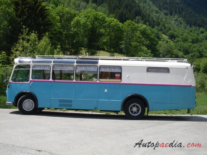 Saurer autobus Type D 1959-1973 (Saurer 3DUX Pepito kamper przeróbka), lewy bok
