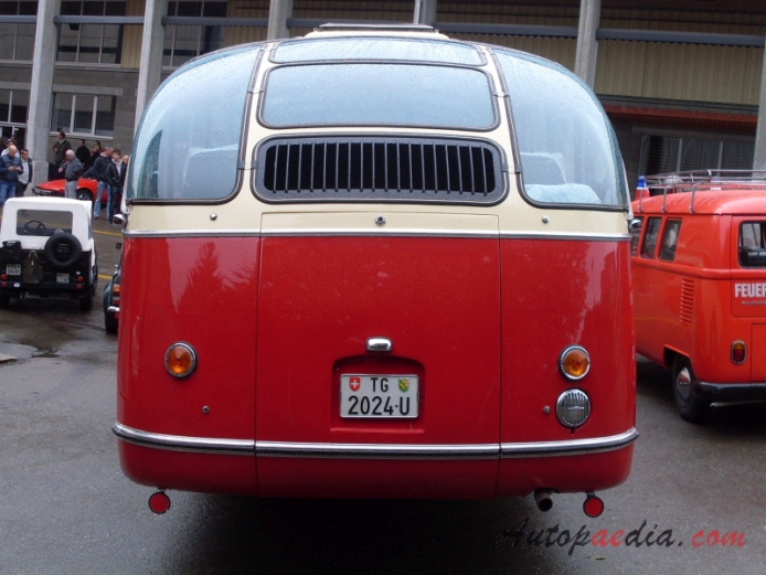 Saurer bus Type H 1953-196x (1961 Saurer V2H Gangloff coach), rear view