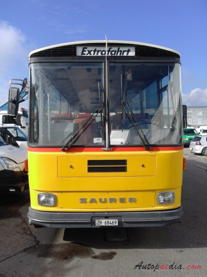 Saurer type RH 1978-1985 (Saurer RH 525-23 Postauto), front view