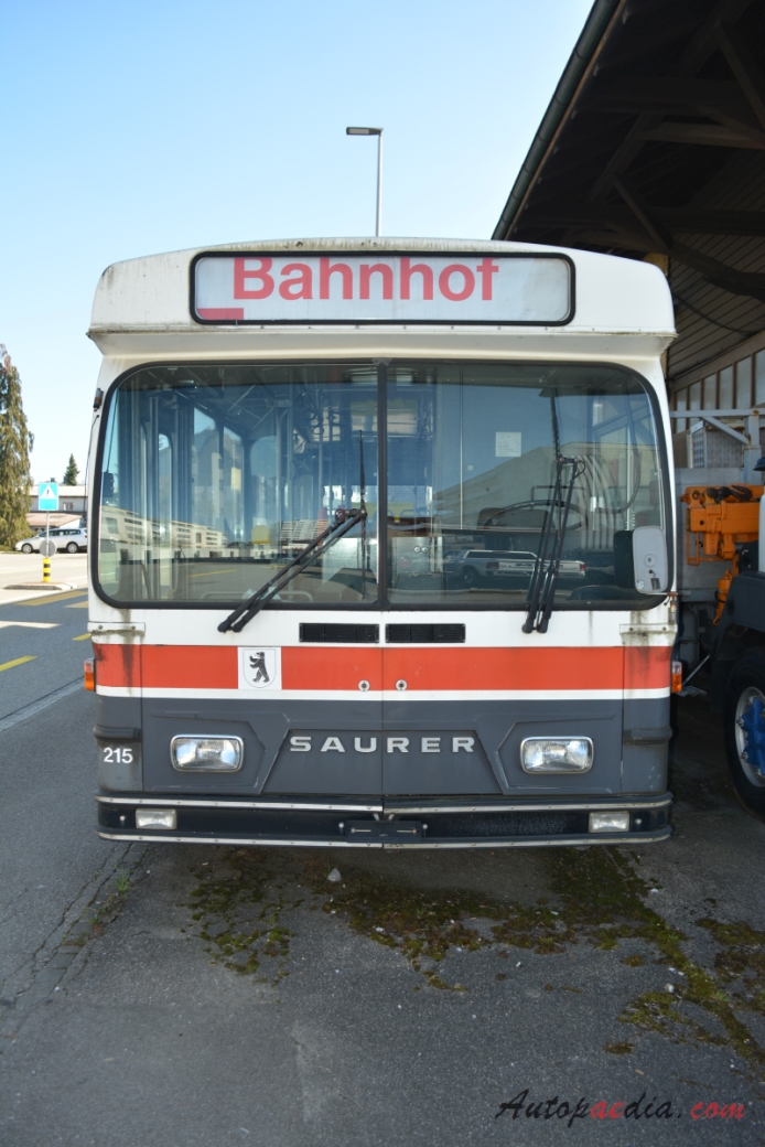 Saurer type SH 1976-1984 (1978-1984 Saurer SH 560-25 Hess VBSG 215 city bus 3d), front view
