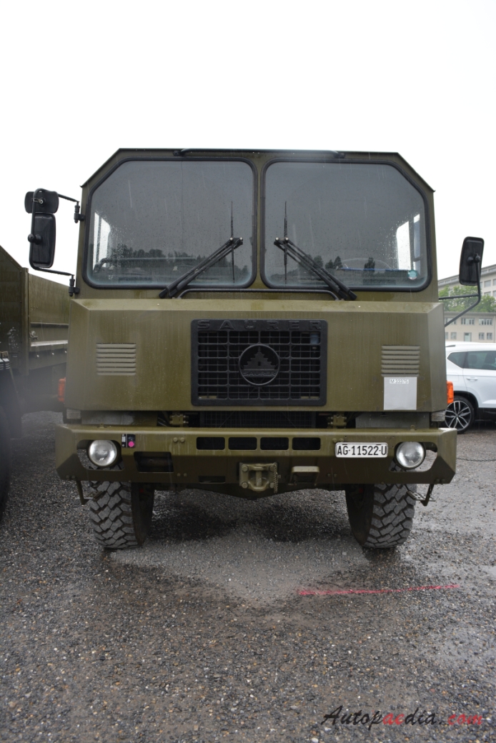 Saurer 10 DM 1983-1987 (1985 D4KT-M M33375 6x6 military truck), front view