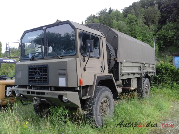 Saurer 6 DM 1983-1987 (4x4 military truck), left front view