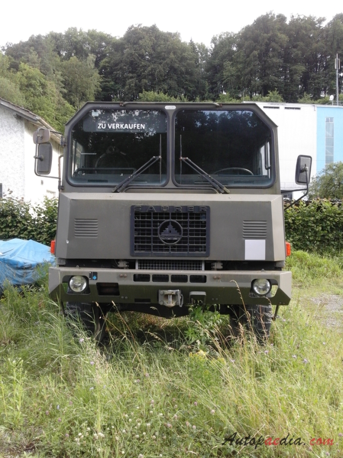 Saurer 6 DM 1983-1987 (4x4 military truck), front view
