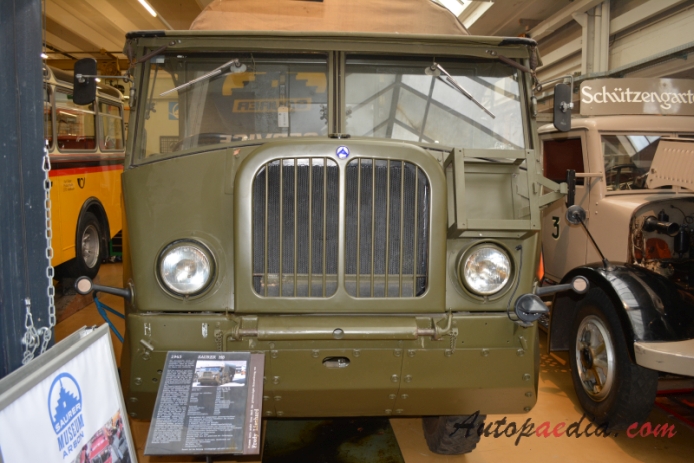 Saurer M8 1943-1945 (1945 8x8 pojazd wojskowy), przód