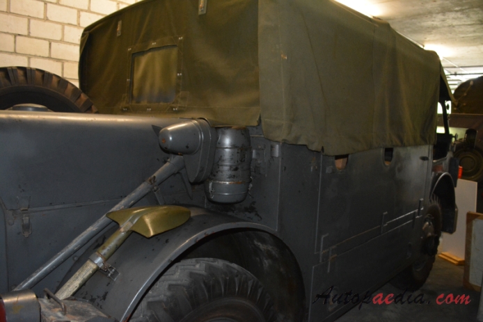 Saurer MH4 1945-1955 (1952 military truck), right rear view