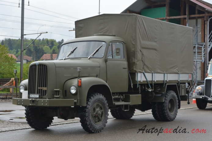 Saurer type D 1959-1982 (1972 Saurer 2DM 4x4 military truck), left front view