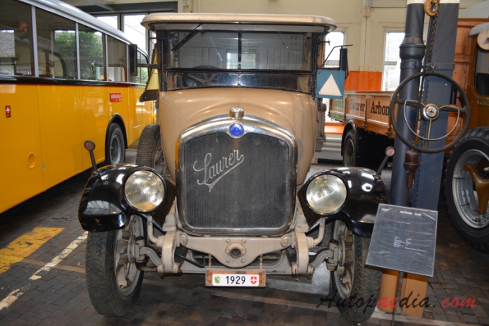 Saurer type A 1920-1933 (1929 Saurer 2AB flatbed truck), front view