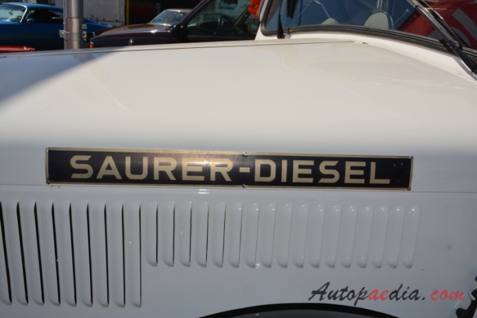 Saurer typ C 1934-1965 (1958 Saurer L2C nadwozie skrzyniowe), emblemat bok 