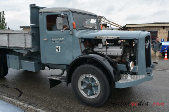 Saurer type C 1934-1965 (1958 Saurer S4C CH5D V8 Bauverwaltung Appenzell dump truck), right front view