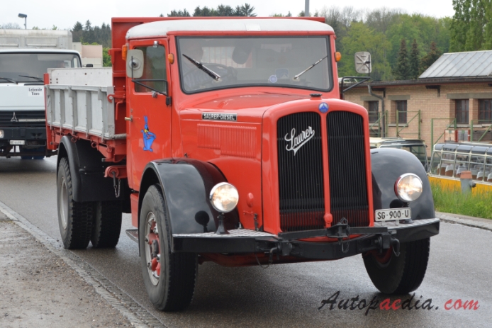 Saurer type C 1934-1965 (Saurer S4C 4x2 flatbed truck), right front view