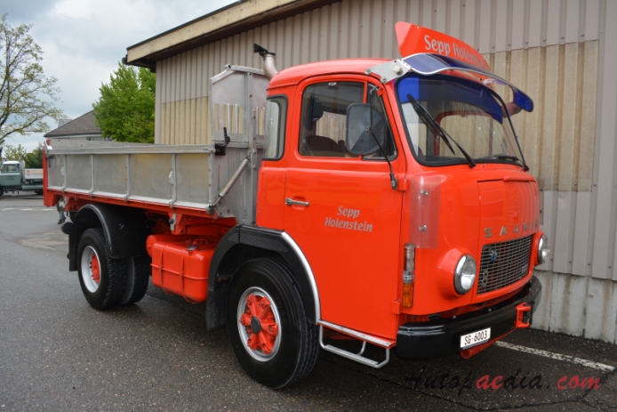 Saurer type D 1959-1983 (1974 Saurer 4DF CTK200 Sepp Holenstein 4x2 dump truck), right front view