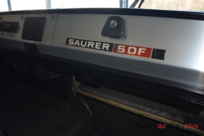Saurer typ D 1959-1983 (1974 Saurer 5DF Werner Gehrig Rudolfstetten 4x2 cysterna), detal 