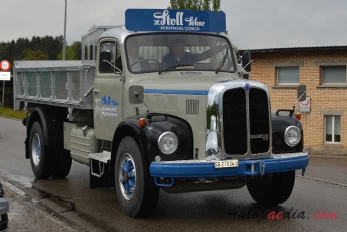 Saurer type D 1959-1983 (1959-1974 Saurer 5D H.Stoll Söhne Transporte 4x2 dump truck), right front view